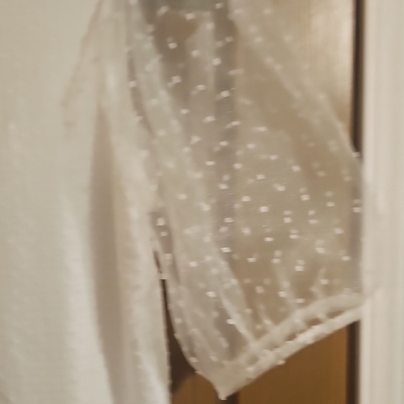 W5 Chic White Puff Sleeve Blouse - Picture 5 of 8